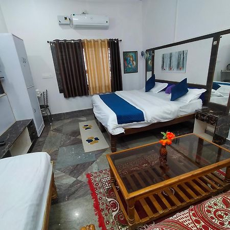 Eastern Gate Homestay Khajuraho Exterior photo